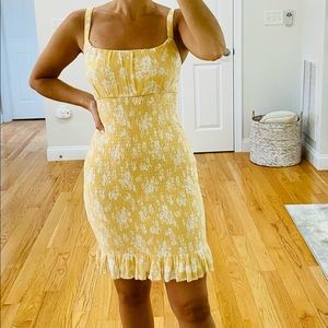 A&F XS Yellow Dress with scarf!